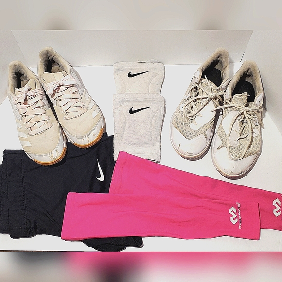 Volleyball Starting Bundle Nike Adidas & Compression Sleeves Sz 7 Shoe L Shorts - Picture 1 of 15